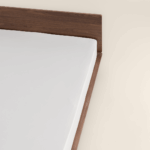 شرشف مطاط أوف وايت