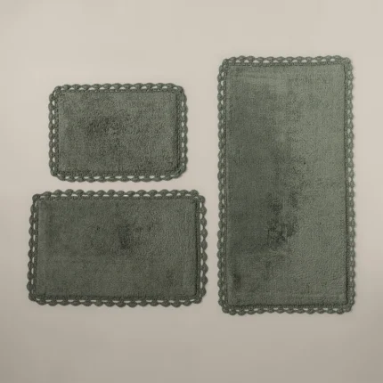 دعاسة حمام بعدة مقاسات باللون الأخضر الغامق