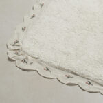 دعاسة حمام مطرزه بعدة مقاسات أخضر غامق