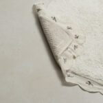 دعاسة حمام مطرزه بعدة مقاسات أخضر غامق