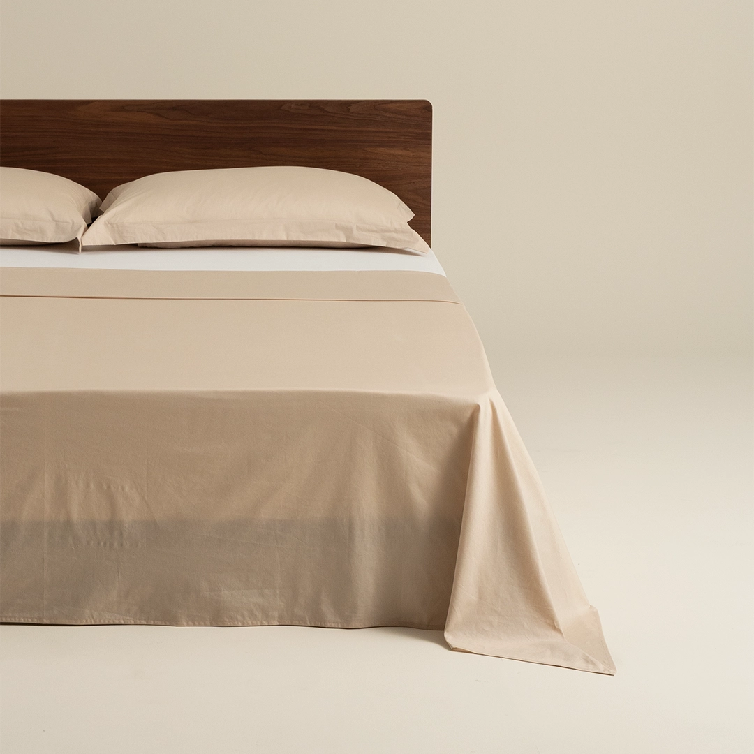 شرشف سرير قطن لون بيج غامق شرشف سرير قطن لون بيج غامق