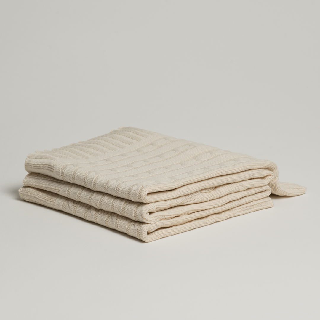 رمية كنب قطن لون بيج رمية كنب قطن لون بيج