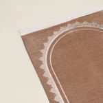 سجادة صلاة شنيل بلون بيج غامق