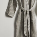 روب حمام قطن رصاصي بعدة مقاسات