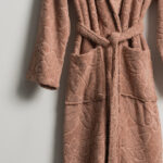 روب حمام قطن بلون بينك غامق بعدة مقاسات