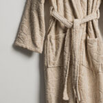 روب حمام قطن بلون بيج غامق بعدة مقاسات
