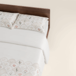 بيت لحاف ميكرو باللون البيج