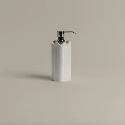 موزع صابون بولي باللون الأبيض