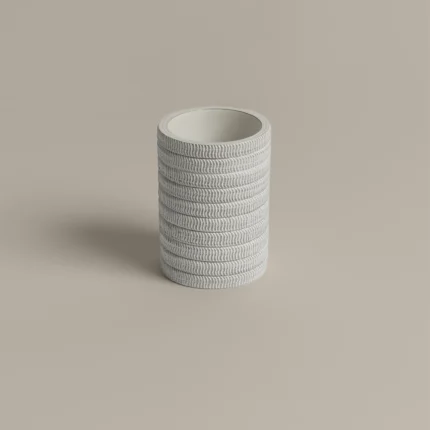 كوب بولي أبيض