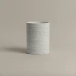 سله نفايات بولي أبيض