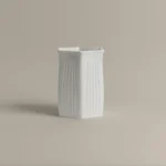 سله نفايات بولي لون أبيض