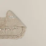 دعاسة كرسي قطن مطرز بيج غامق