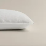 بيت مخدة ميكرو ٢ قطعة مطرز أوف وايت