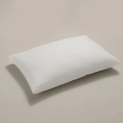 مخدة قطن باللون الأبيض