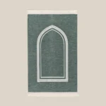 سجادة صلاة شنيل لون أخضر