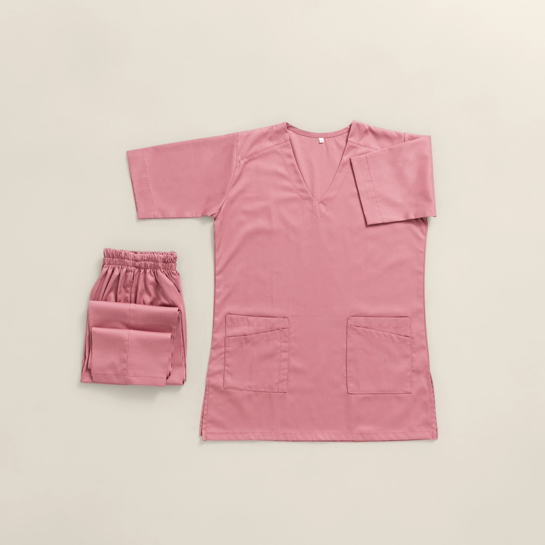 يونيفورم عاملات بعدة مقاسات بينك يونيفورم عاملات بعدة مقاسات بينك