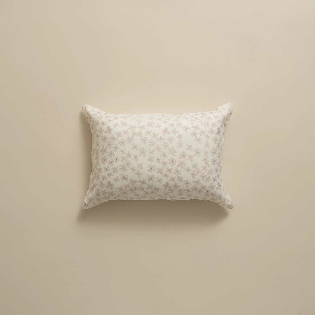 بيت مخدة ميكرو ٢ قطعة باللون الأوف وايت بيت مخدة ميكرو ٢ قطعة باللون الأوف وايت