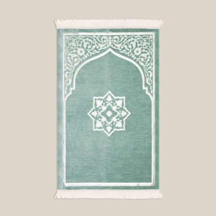 سجادة صلاة شنيل باللون الأخضر