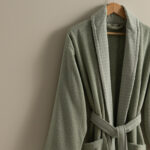 روب حمام قطن بلون أخضر