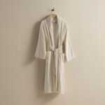 روب حمام قطن بلون أوف وايت