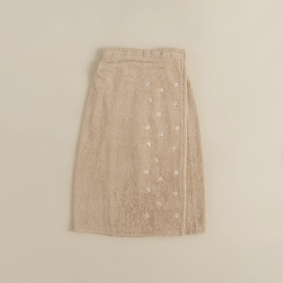 روب حمام لف قطن مطرز بيج غامق روب حمام لف قطن مطرز بيج غامق