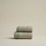 منشفة قطن مطرز لون أخضر