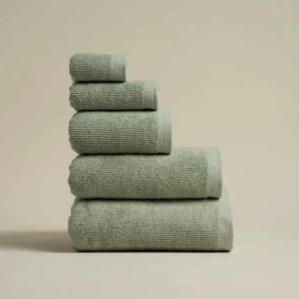 منشفة قطن لون أخضر بعده مقاسات