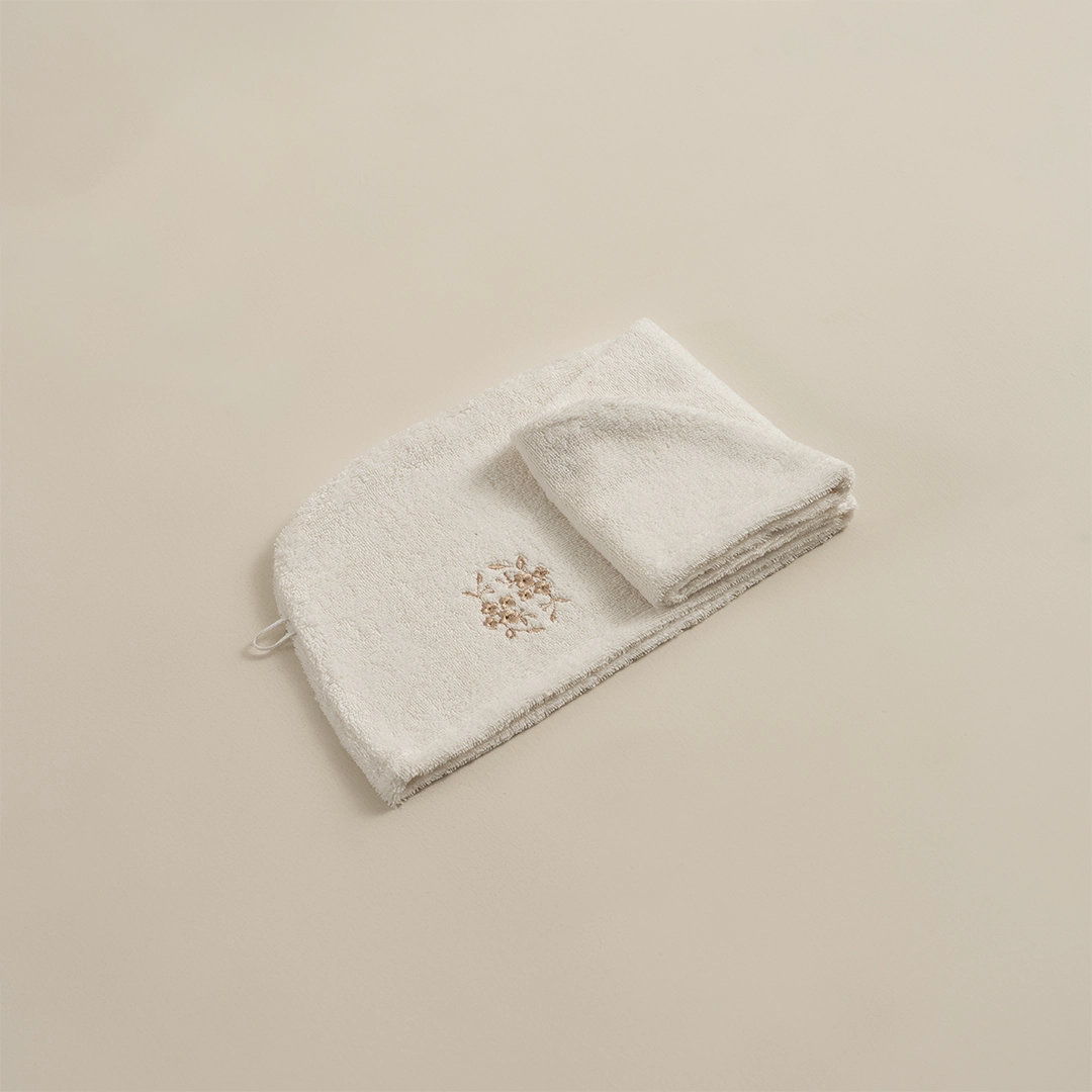 منشفة رأس قطن مطرز أوف وايت منشفة رأس قطن مطرز أوف وايت