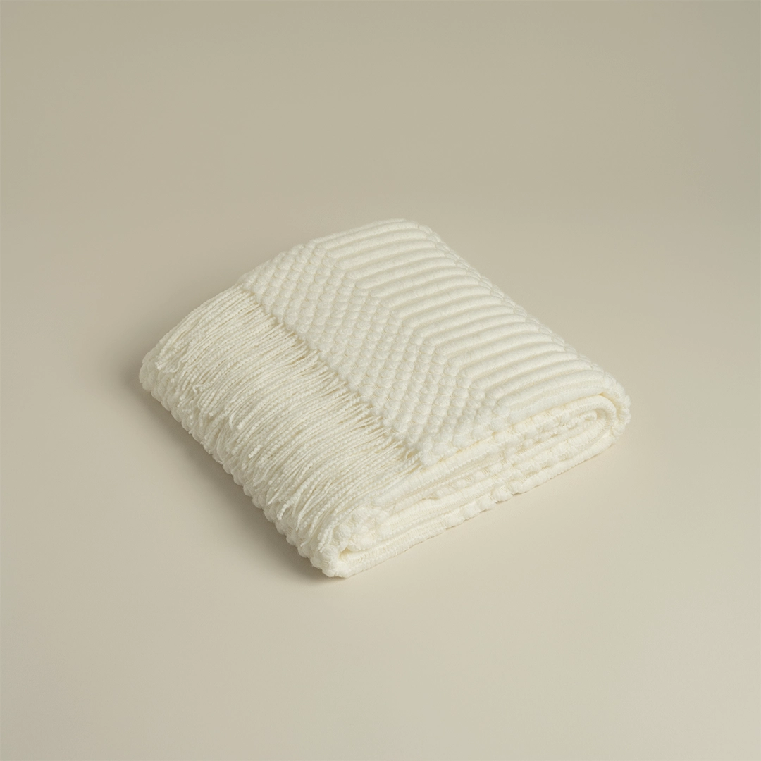 رمية كنب اكريليك أوف وايت رمية كنب اكريليك أوف وايت