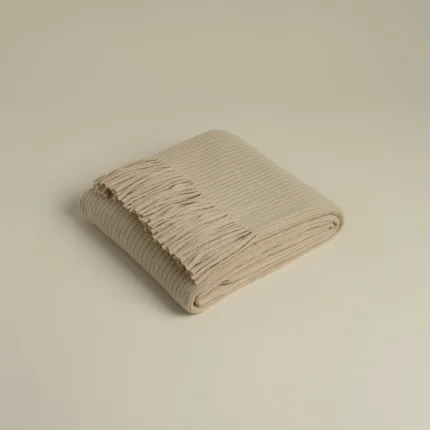 رمية كنب اكريليك لون بيج