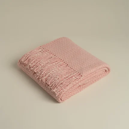 رمية كنب اكريليك لون بينك