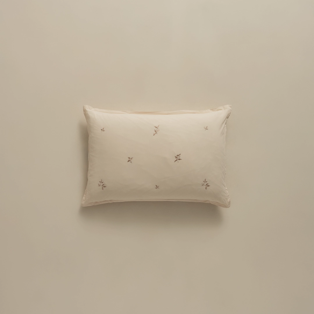 بيت مخدة قطن مطرز ٢ قطعة بيج غامق بيت مخدة قطن مطرز ٢ قطعة بيج غامق